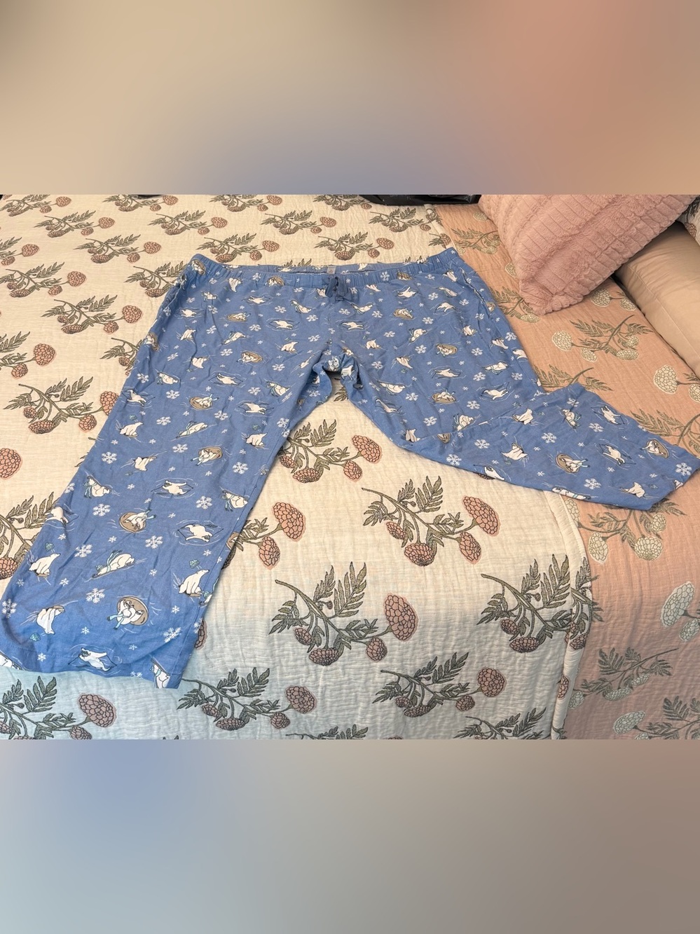 Old Navy Blue Women’s Pajama Pants with Polar Bear Print